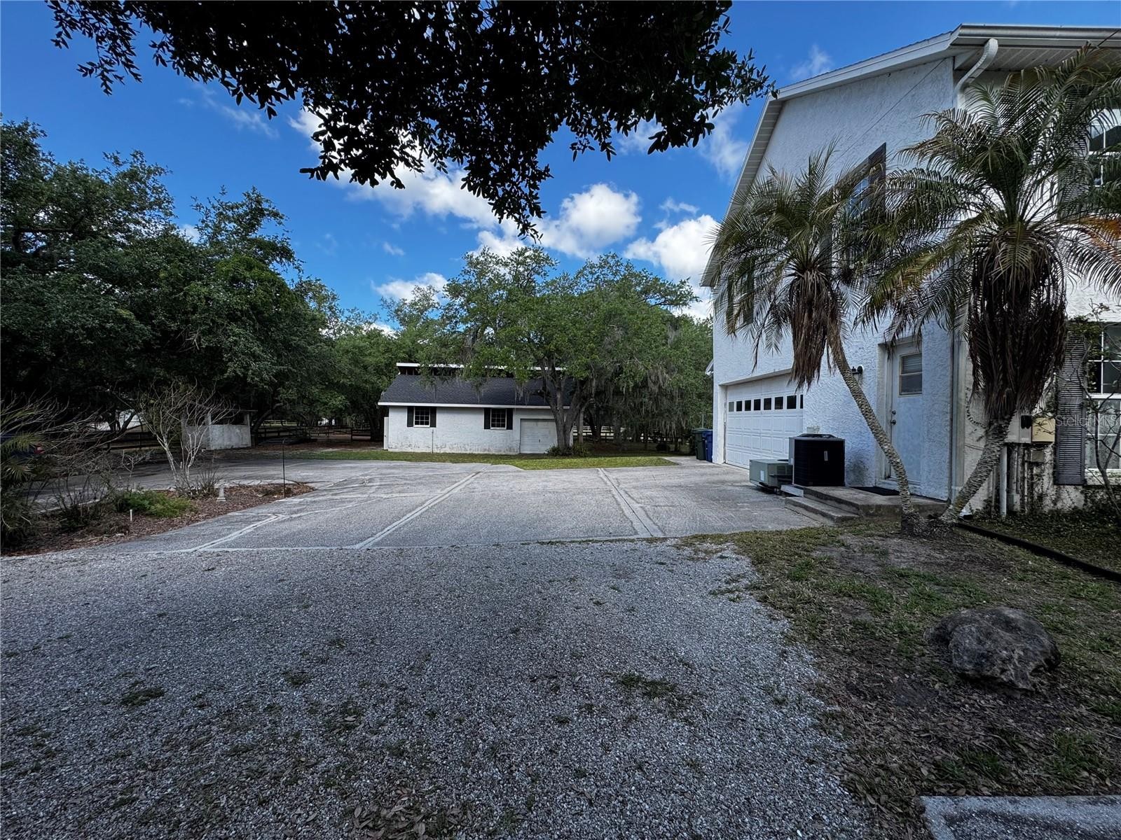 1701 BERN CREEK LOOP
