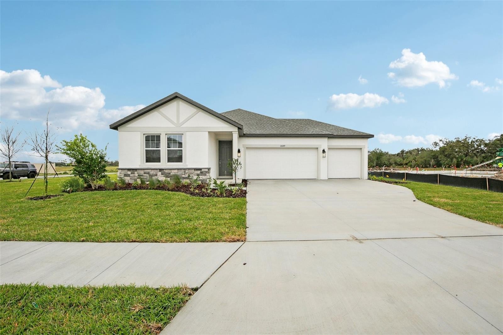 10049 HIDDEN HAMMOCK LOOP