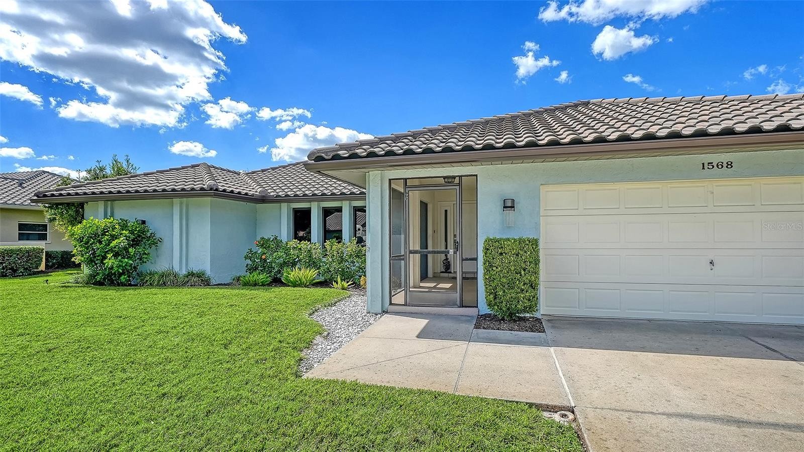 1568 VERMEER DR