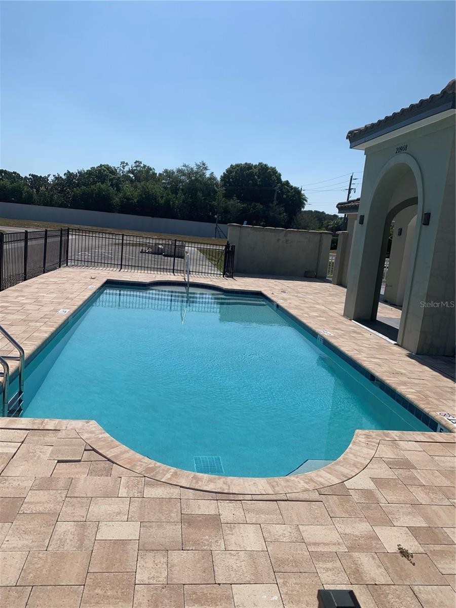 21004 ISOLA BELLA CIR