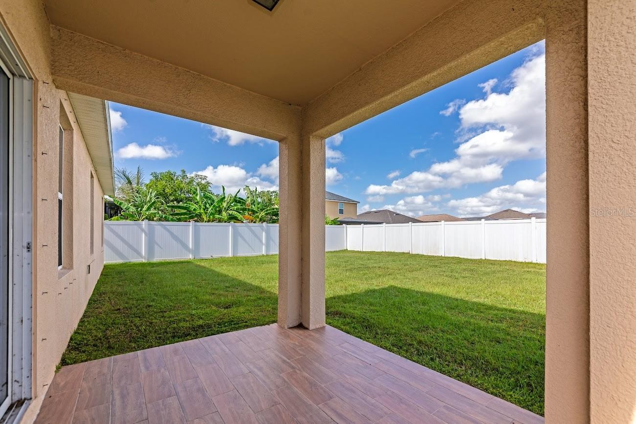 15517 ROSE GROVE DR