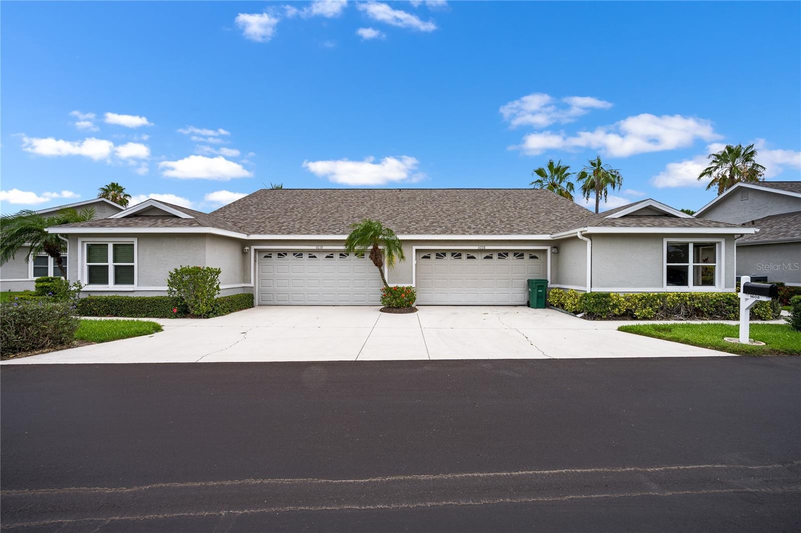 1608 FAIRWAY OAKS DR