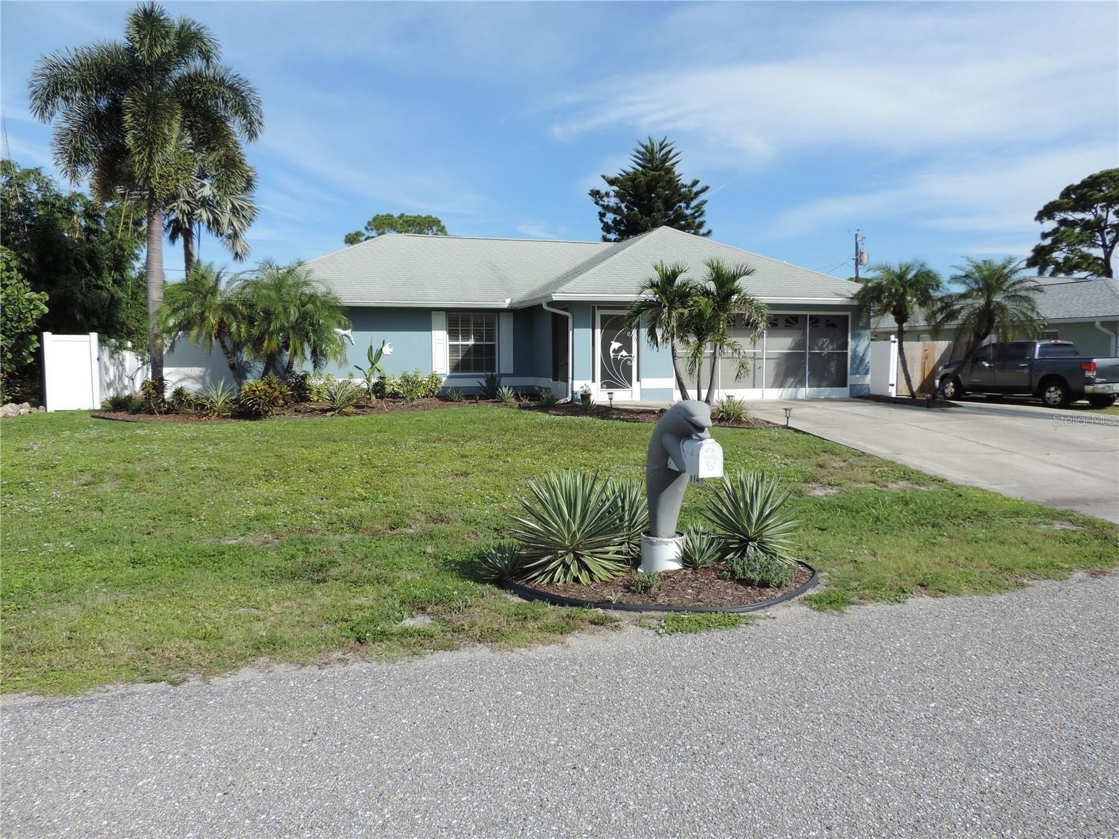 1148 ROYAL RD