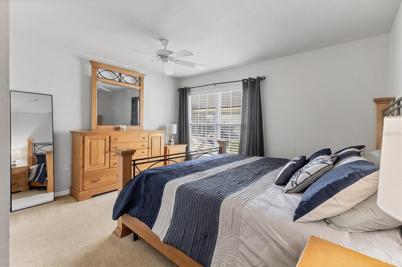 5571 ROSEHILL RD #205