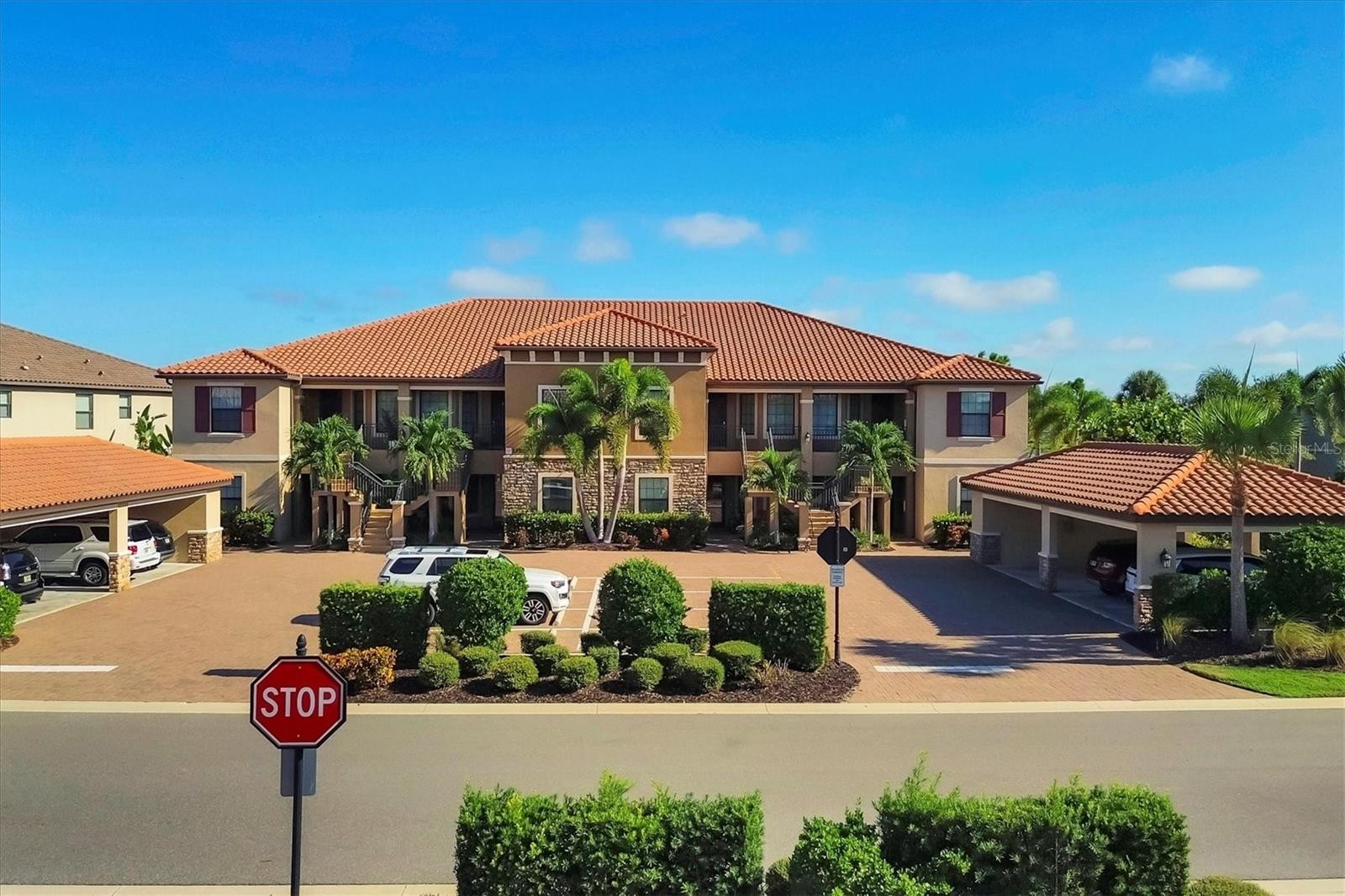 13703 MESSINA LOOP #102