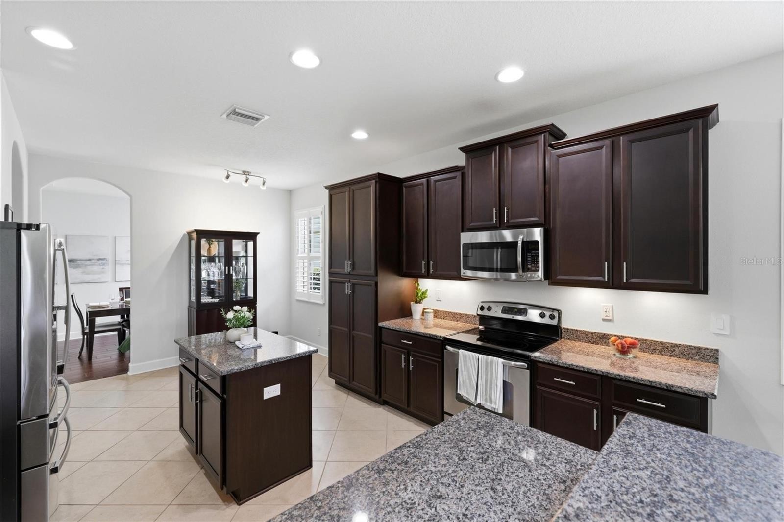 2199 TERRACINA DR