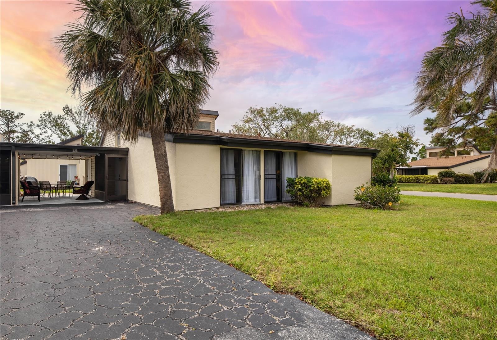 633 WHITE PINE TREE RD #27