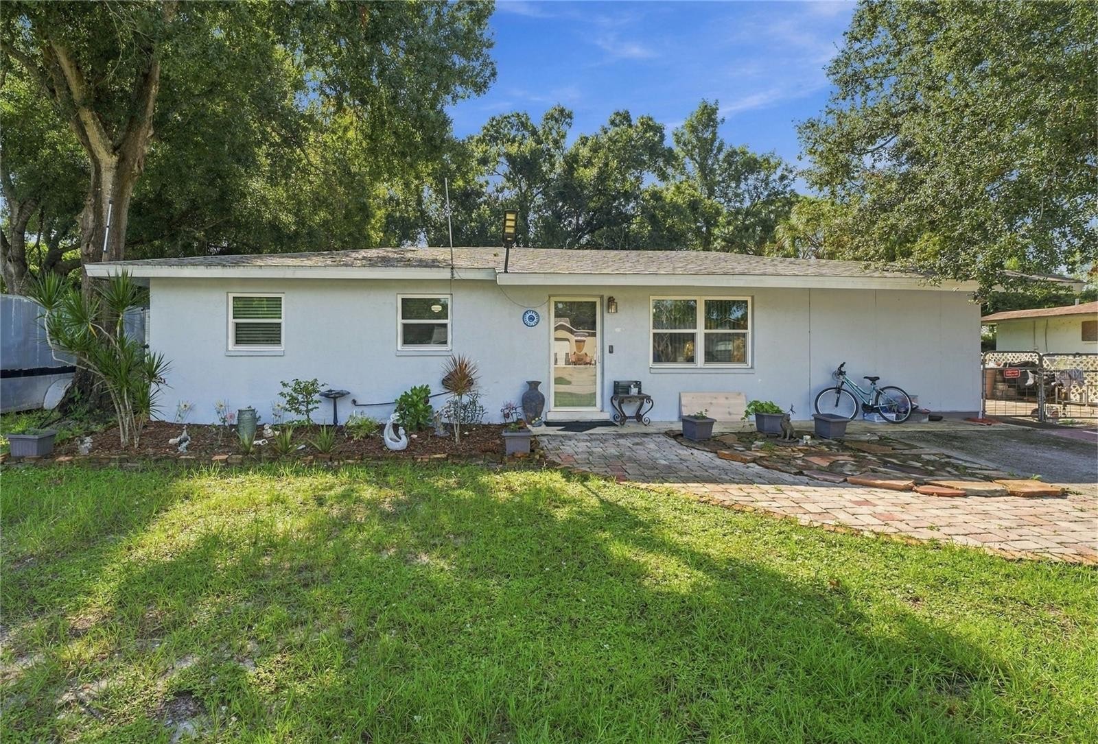 2143 AMANDA DR