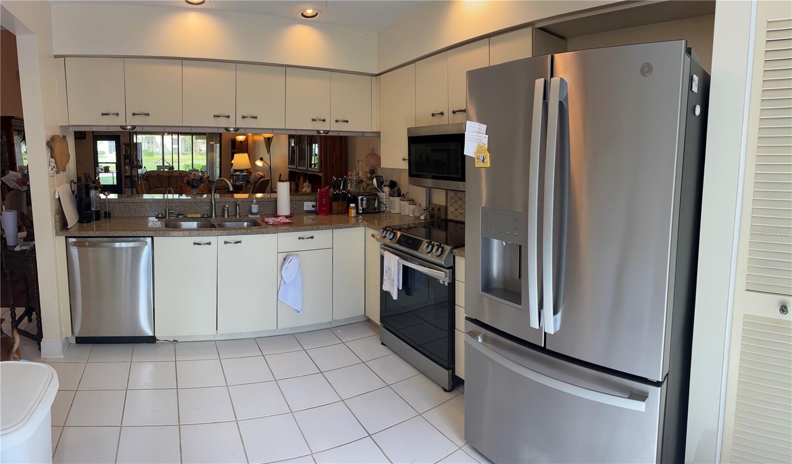 4521 KINGSMERE #6