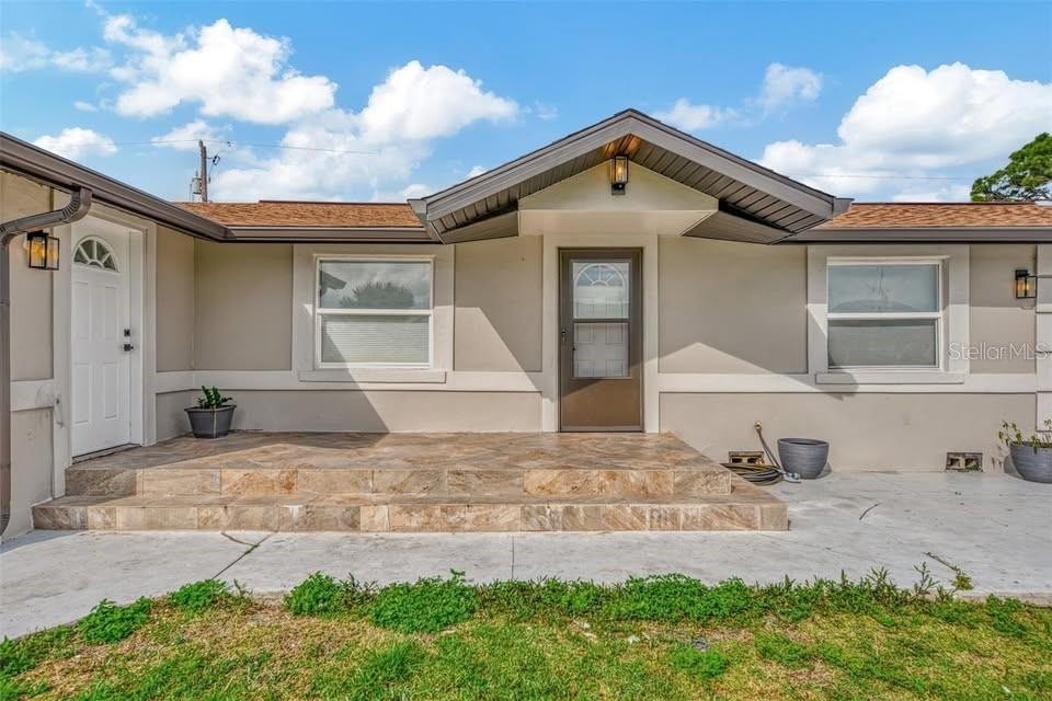 304 SAN CARLOS AVE #B