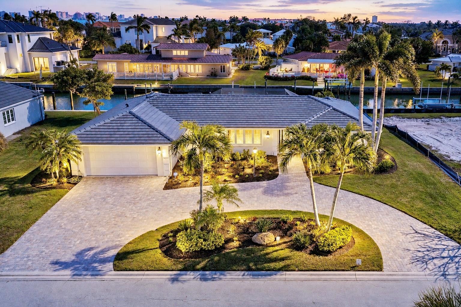 548 GUNWALE LN