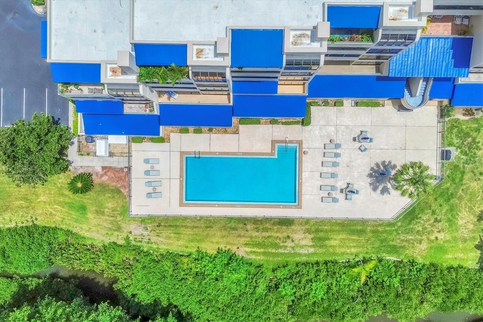 825 S OSPREY AVE #104