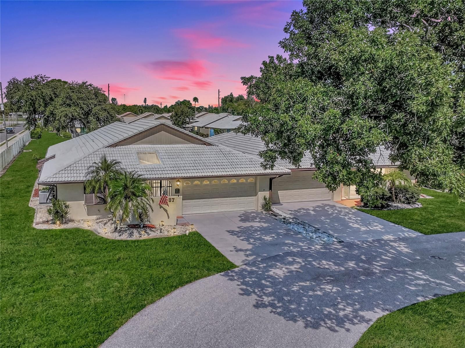 57 SANDSTONE CIR