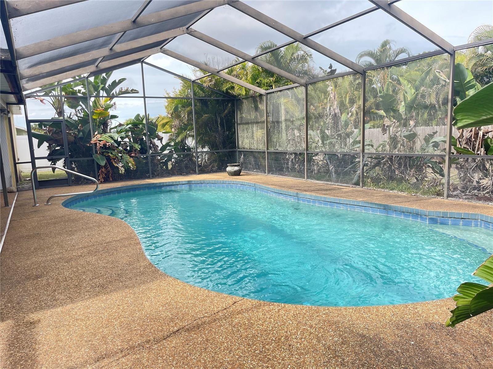 1115 SOUTHERN PINE LN