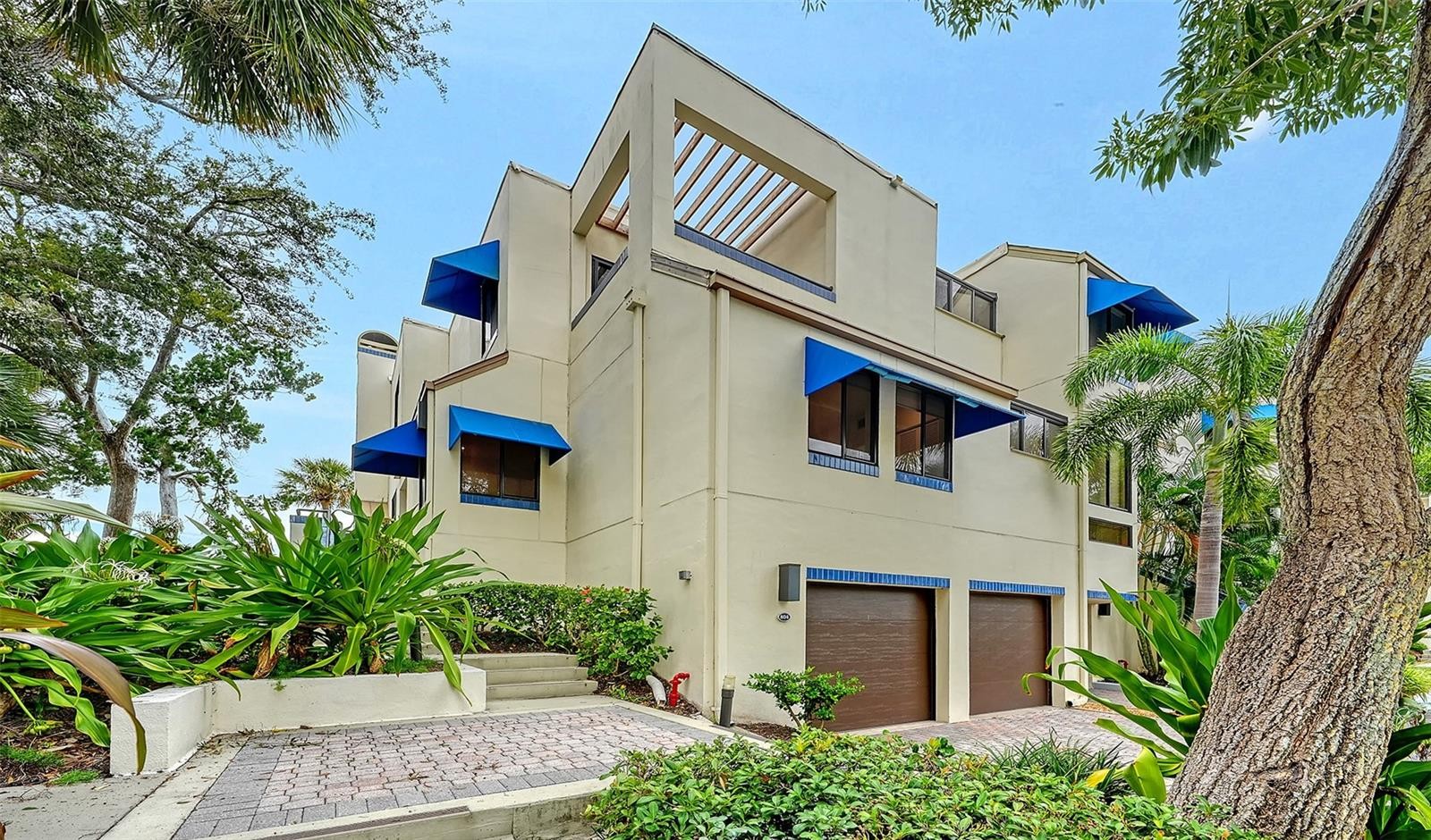 1916 HARBOURSIDE DR #804