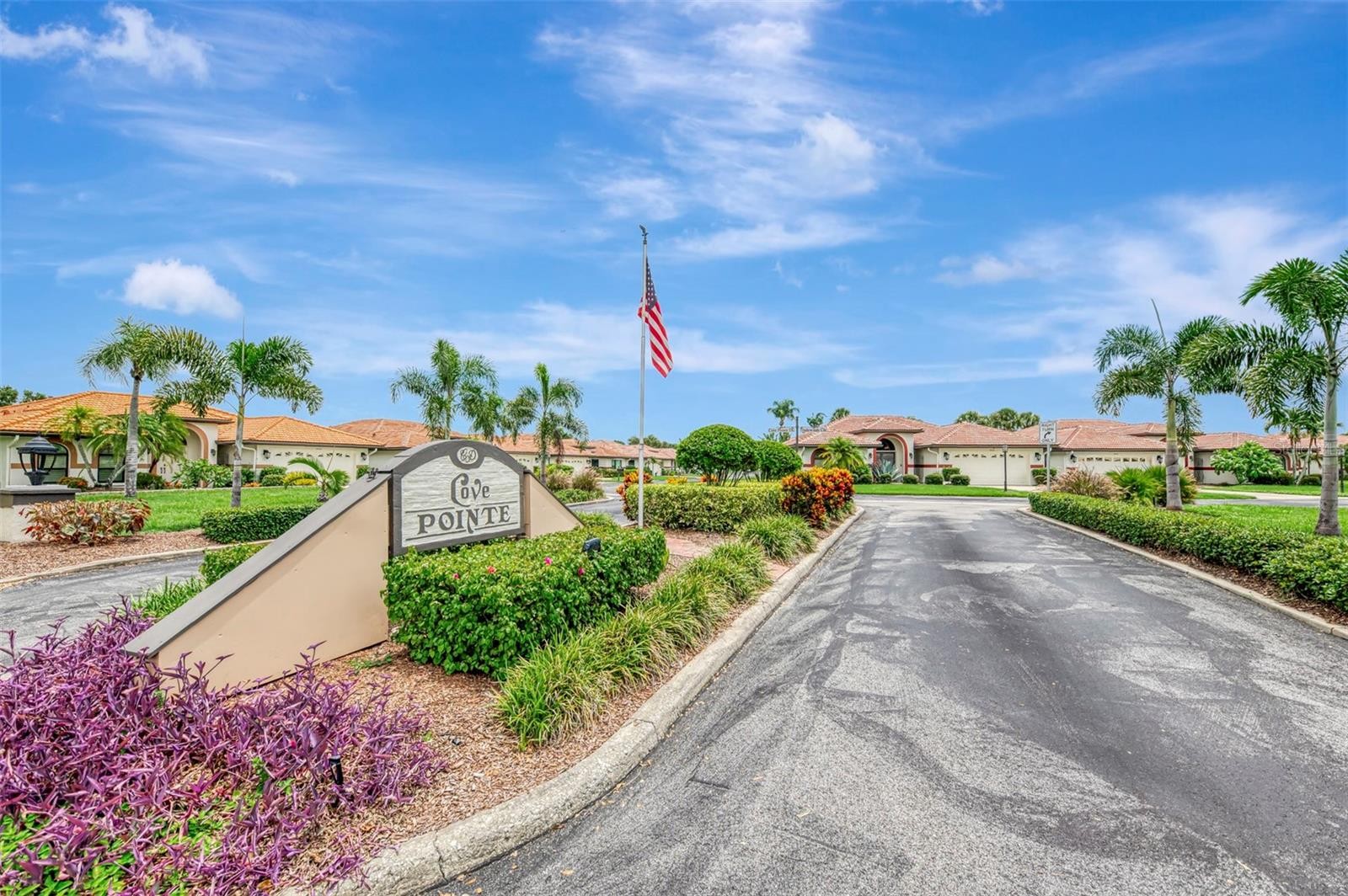 1934 COVE POINTE DR