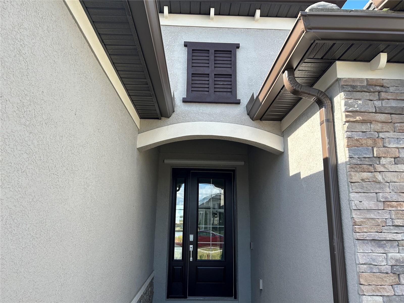 15513 WHITE LINEN DR