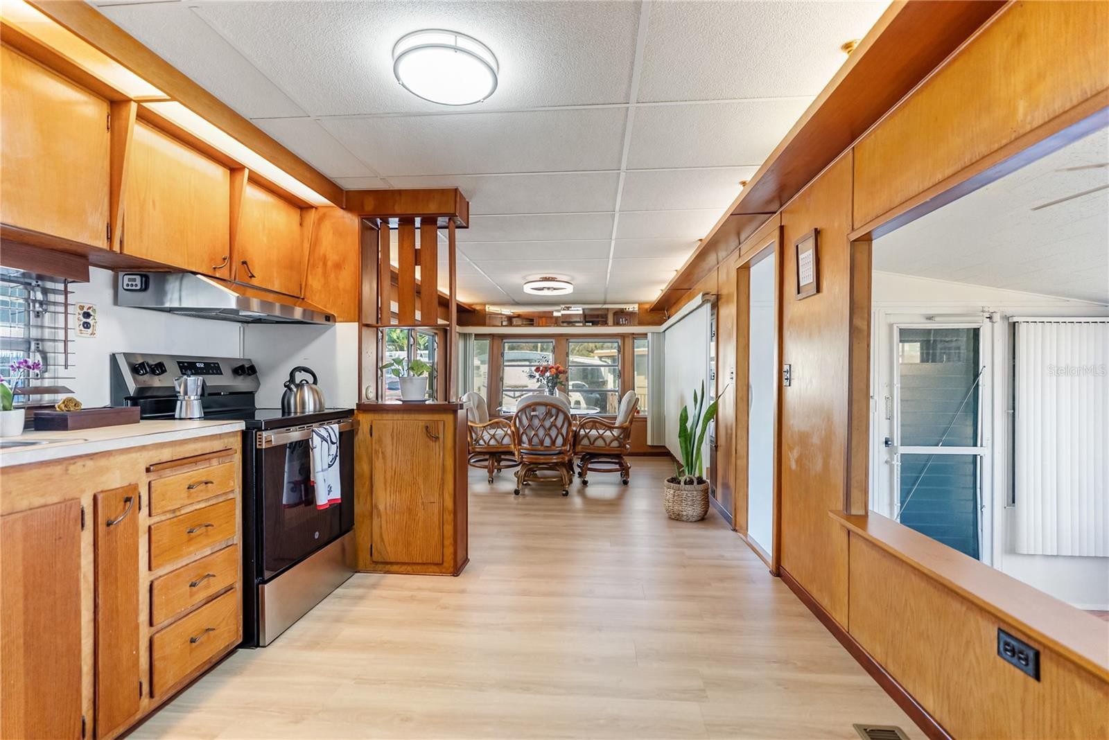 1100 UNIVERSITY PKWY