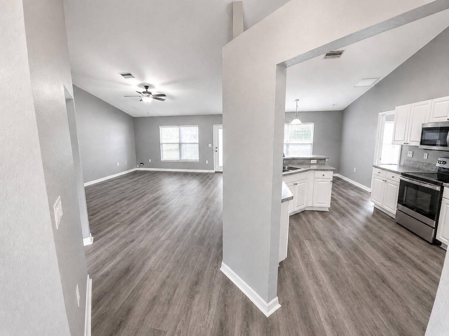 3011 SHAWNEE TER