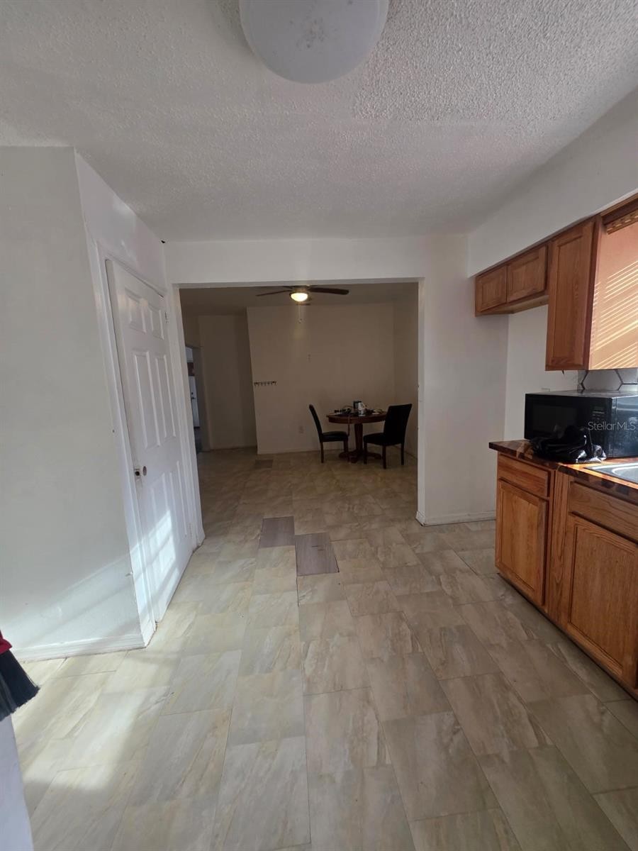 1808 17TH ST E