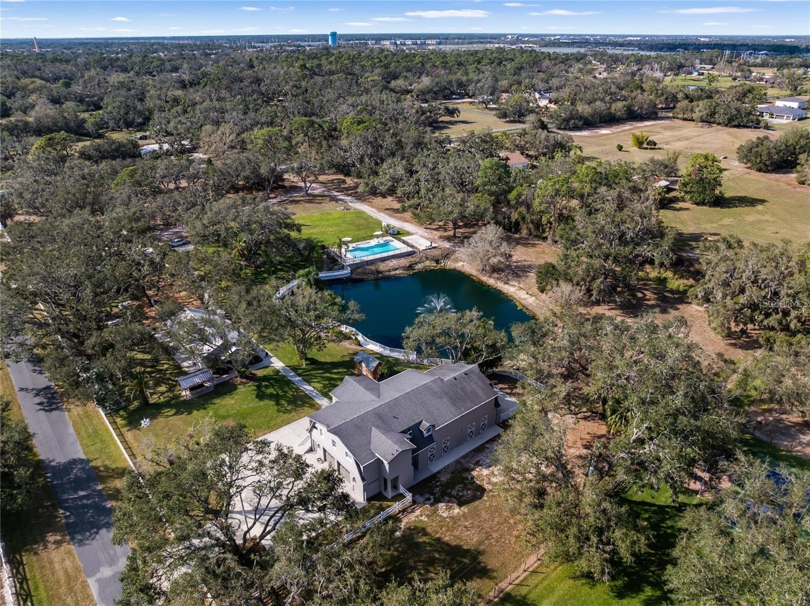1228 WAGON WHEEL DR