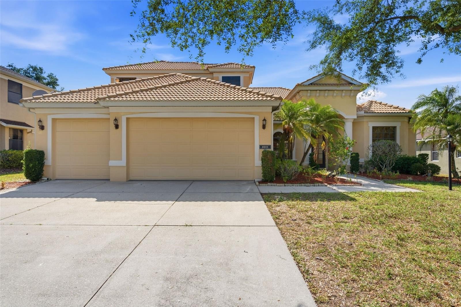 6611 CHICKADEE LN