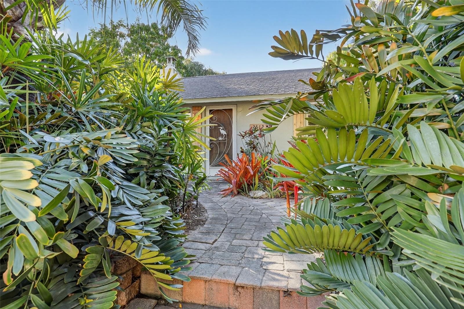 2612 MULBERRY TER