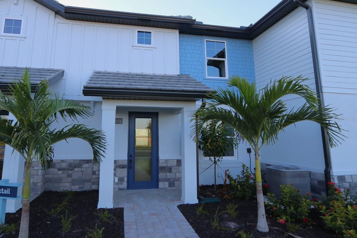 17978 BROADLEAF LOOP