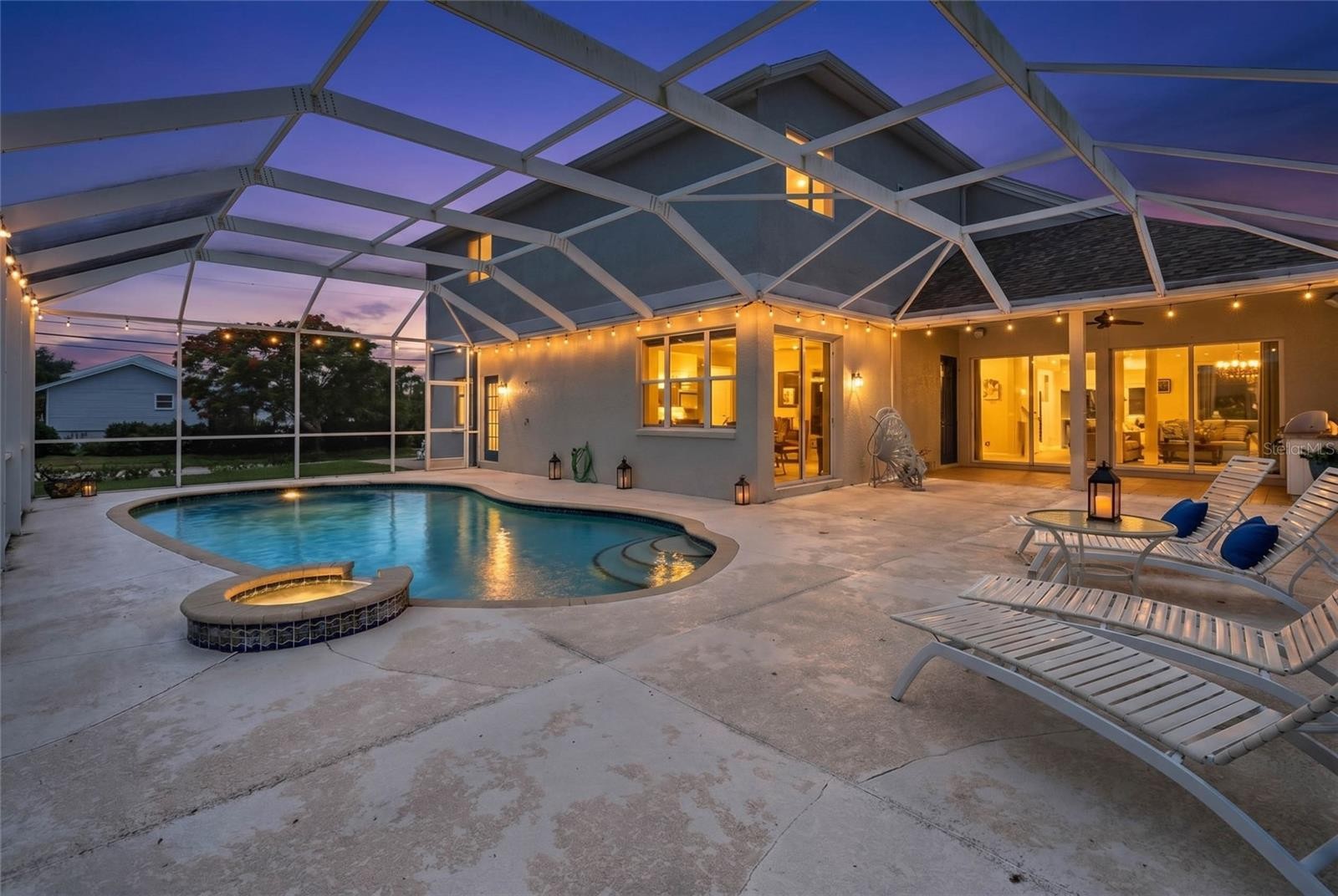 4306 BARRACUDA DR