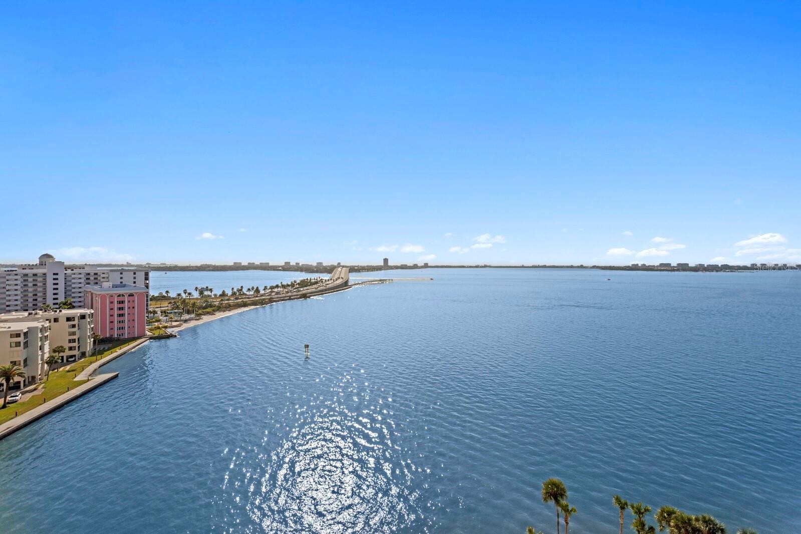 888 BLVD OF THE ARTS #1402