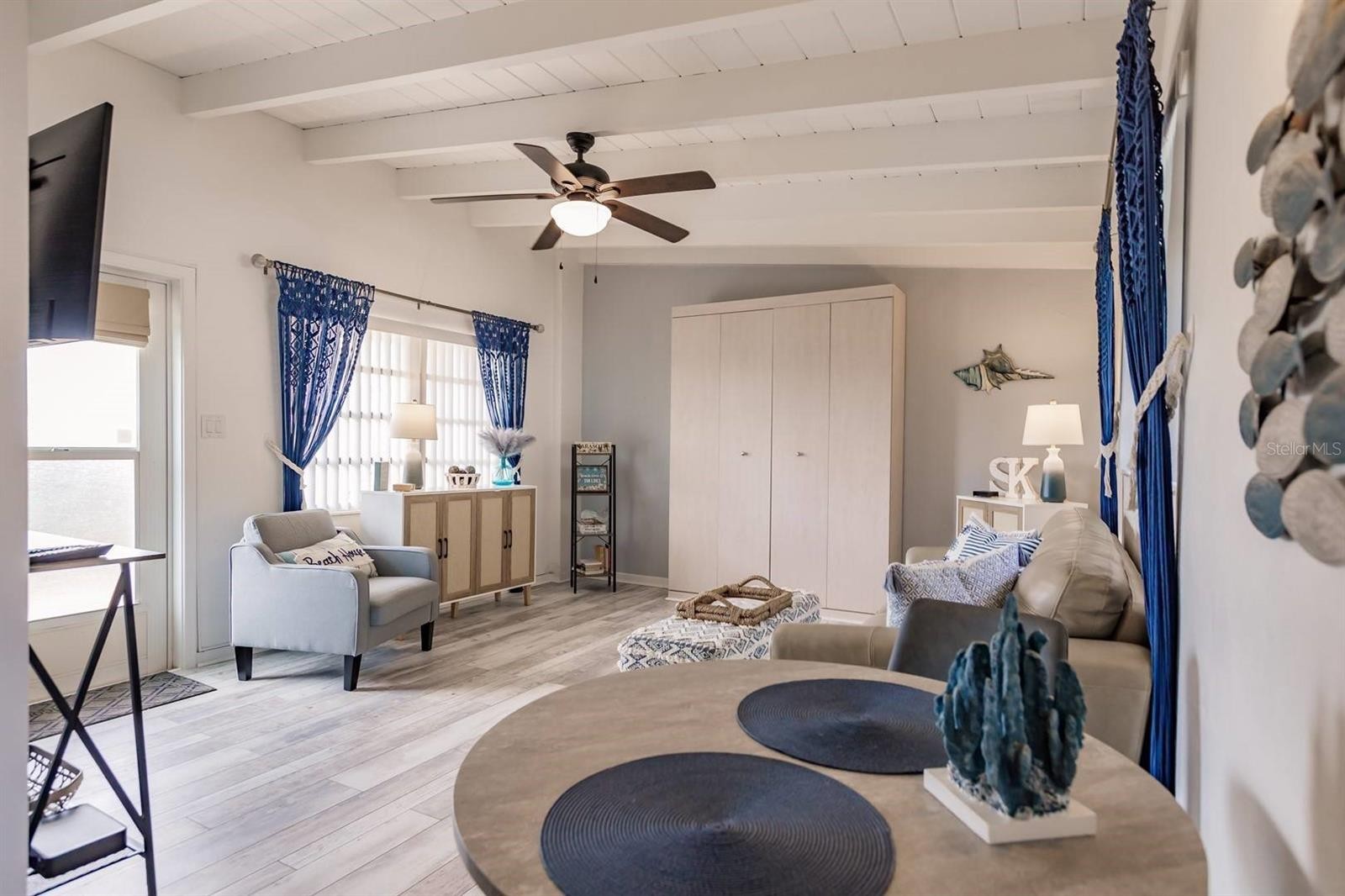 6006 MIDNIGHT PASS RD #10