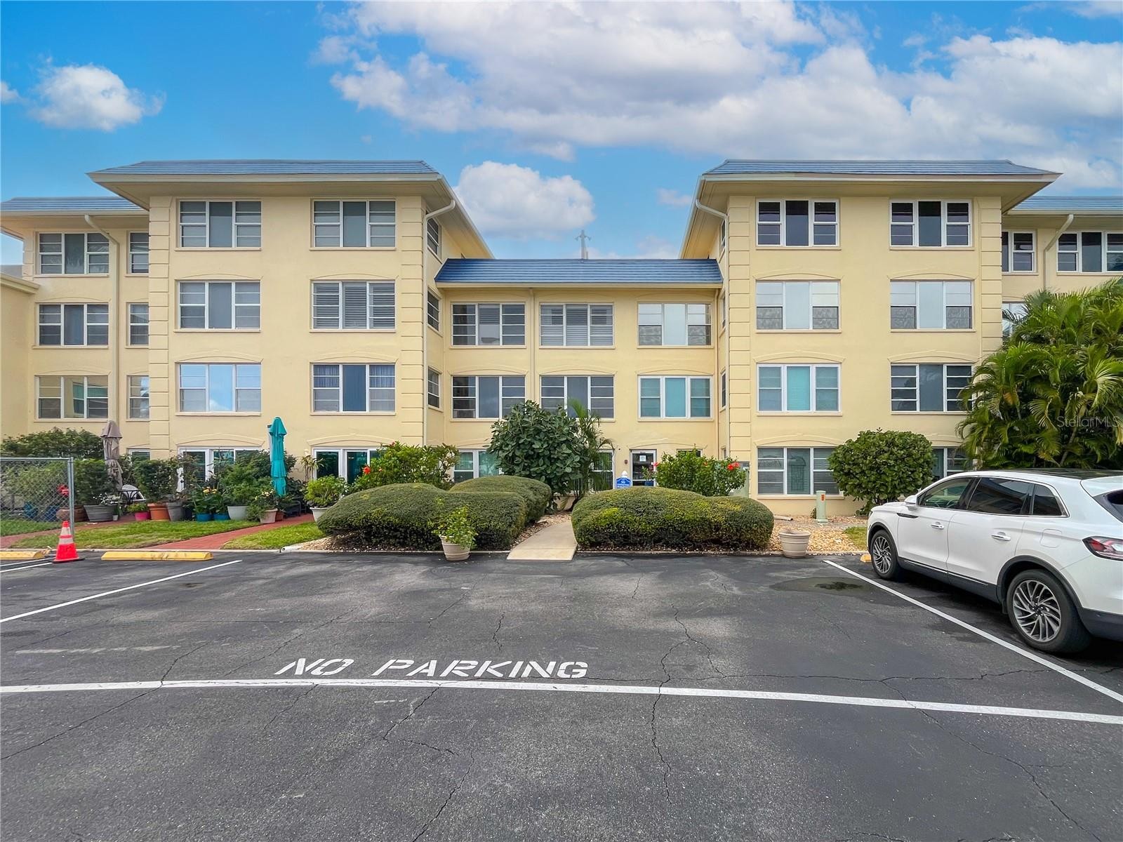 3806 GULF OF MEXICO DR #C304