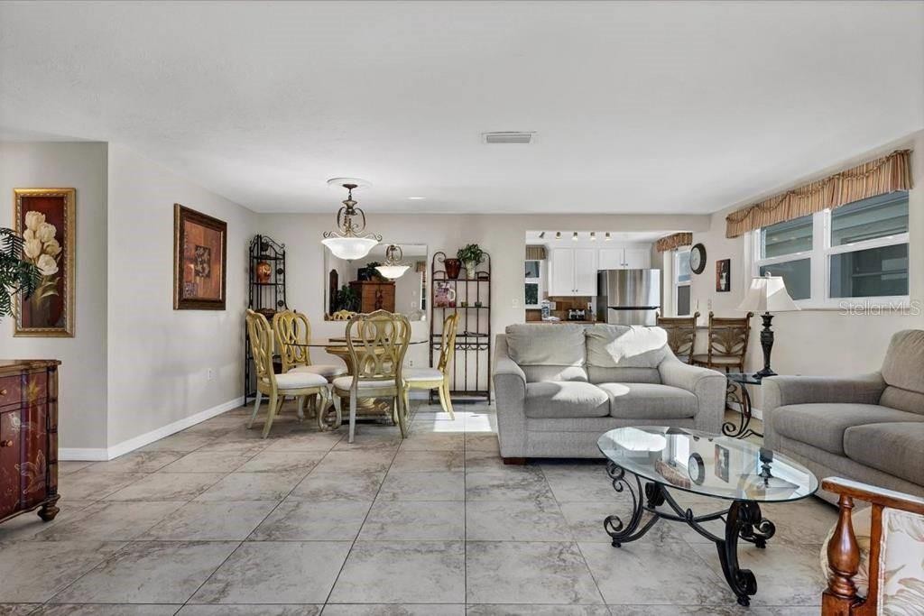 6154 MIDNIGHT PASS RD #D11