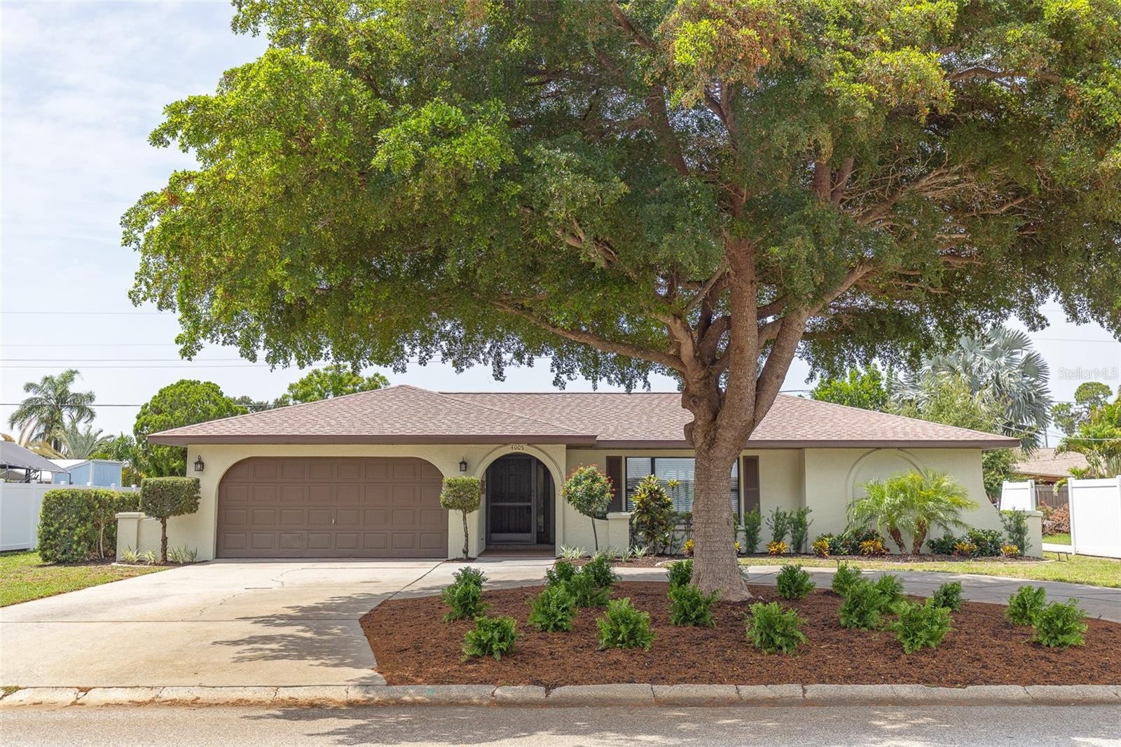 4005 17TH AVE W