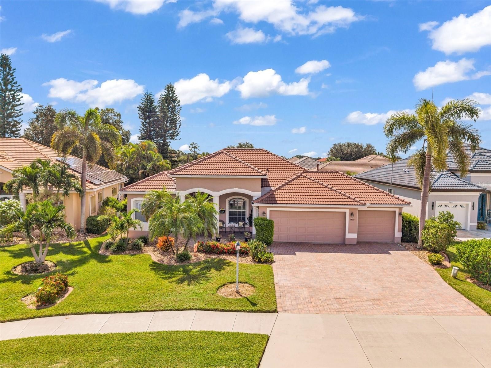 2450 SILVER PALM RD
