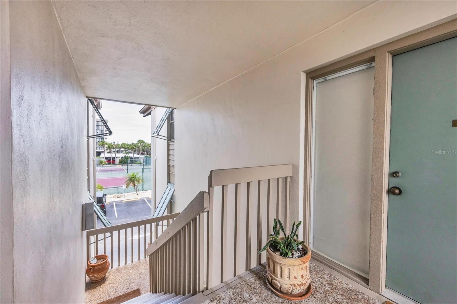 1093 LAKE HOUSE CIR #C205