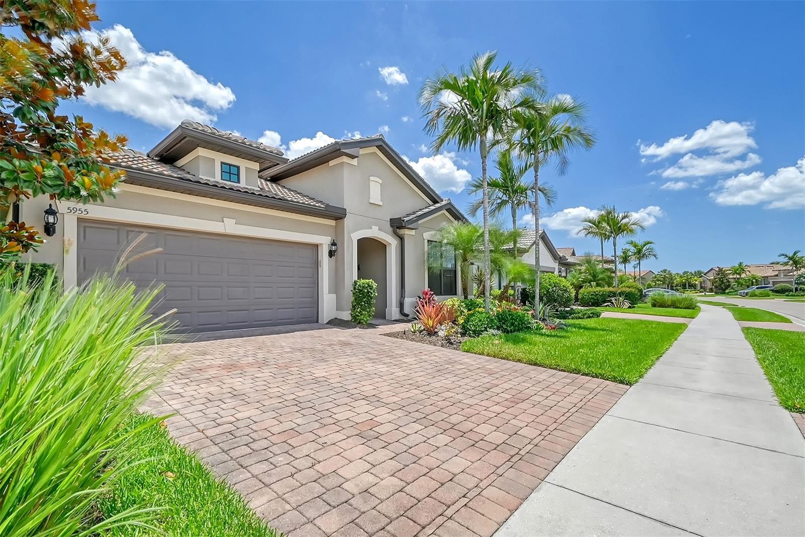 5955 SNOWY EGRET DR