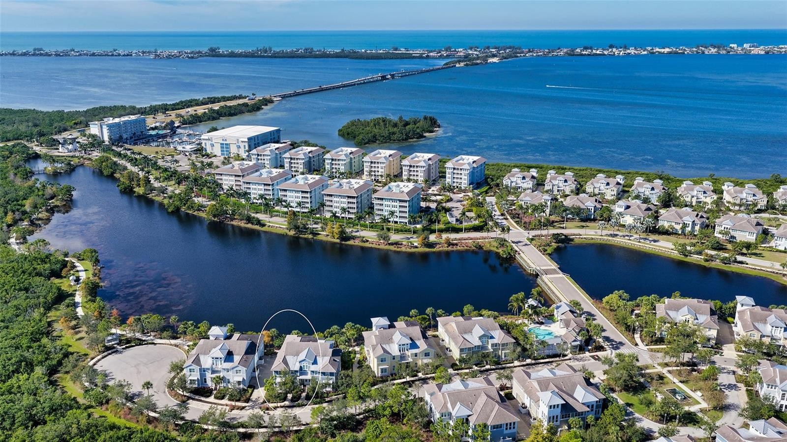 344 SAPPHIRE LAKE DR #201