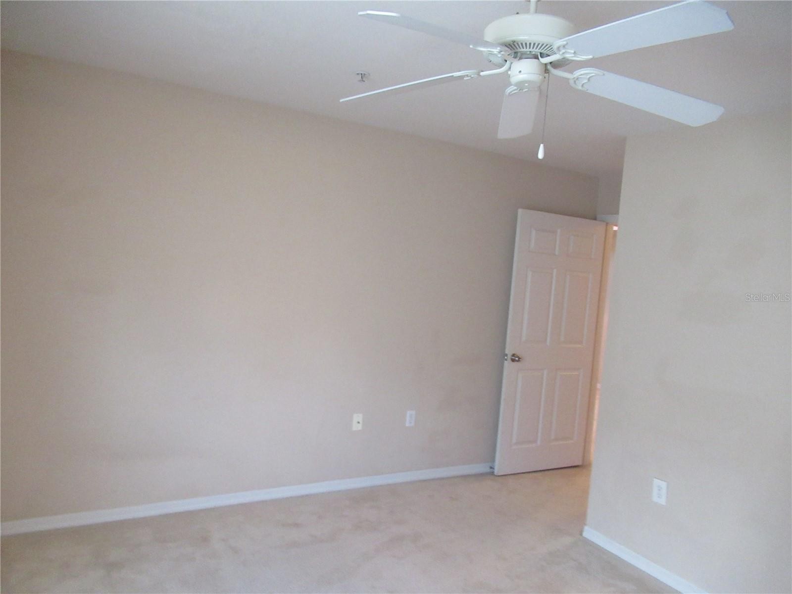 5601 ROSEHILL RD #203