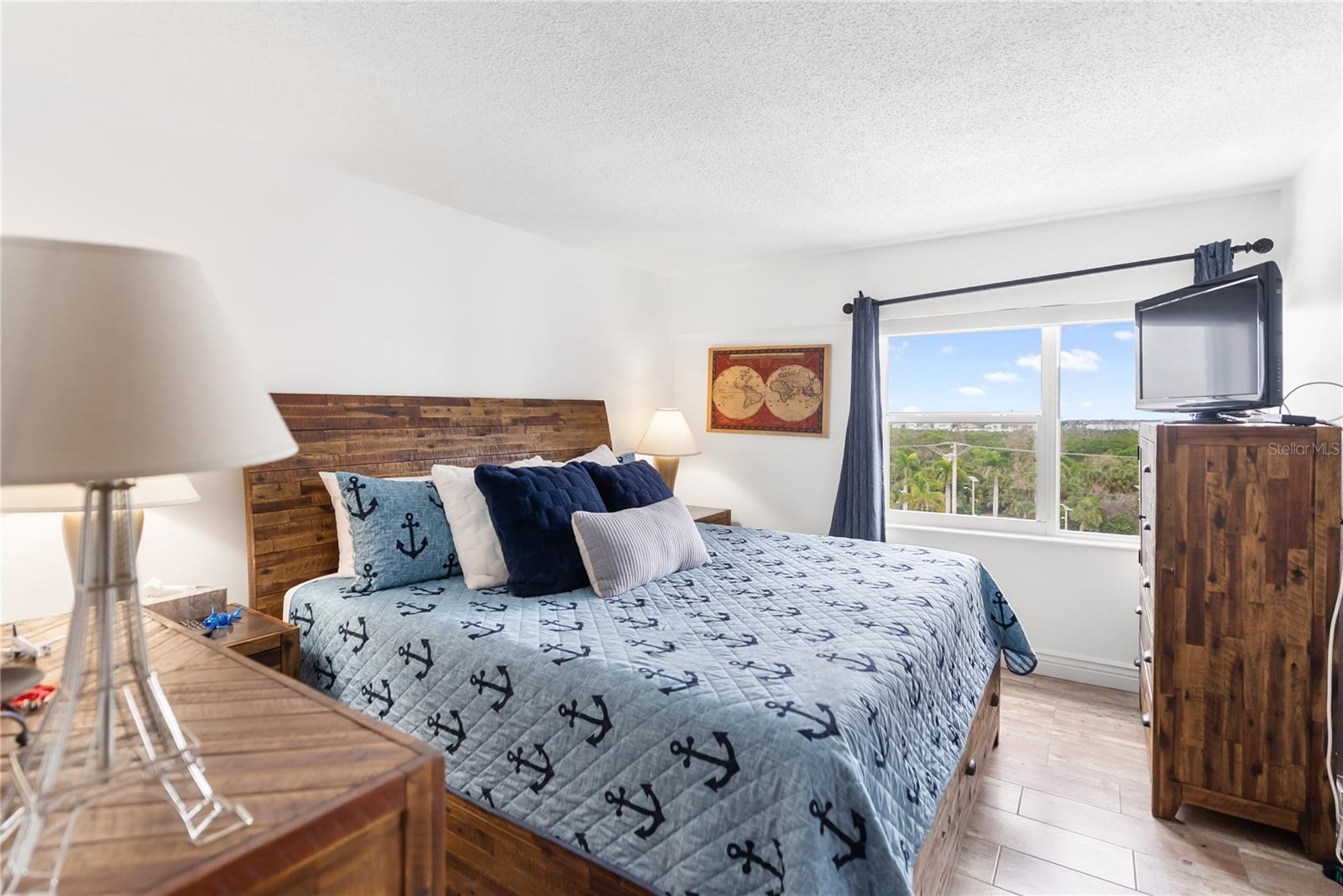 1750 BENJAMIN FRANKLIN DR #6G