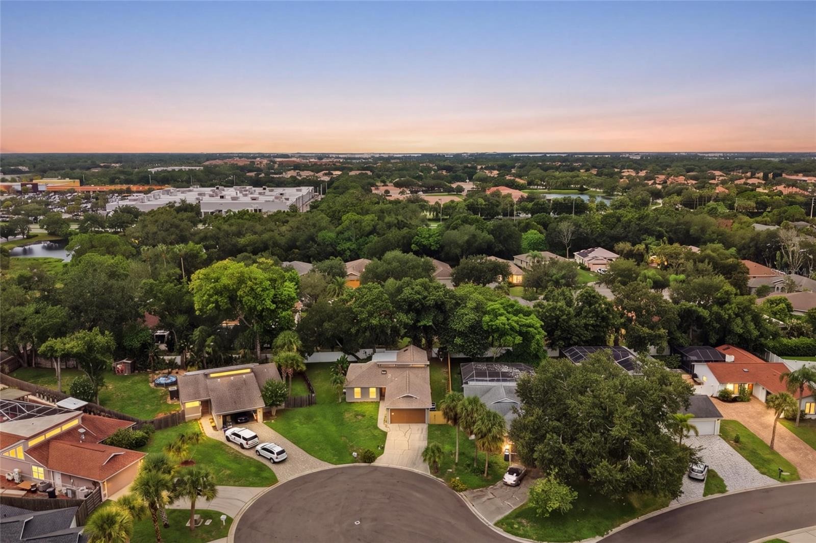 8232 COUNTRY OAKS CT