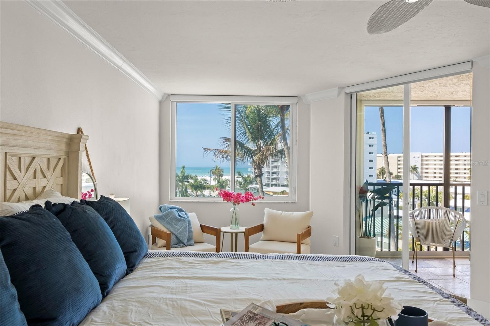 5880 MIDNIGHT PASS RD #511