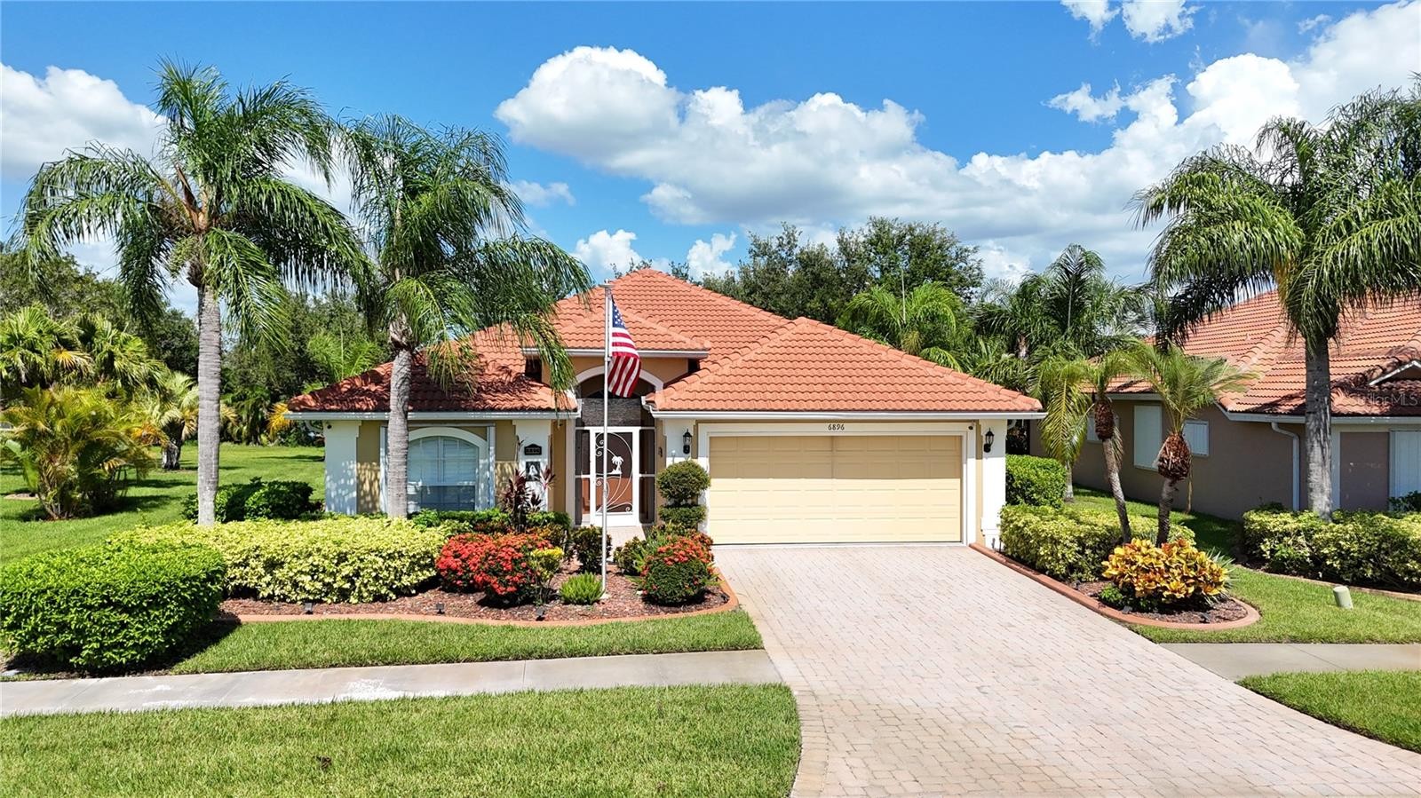 6896 TALON BAY DR
