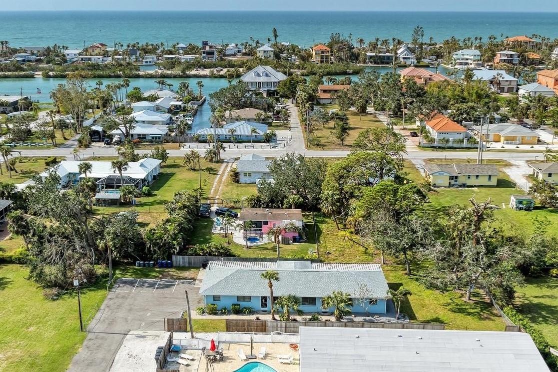 401 SHORE RD