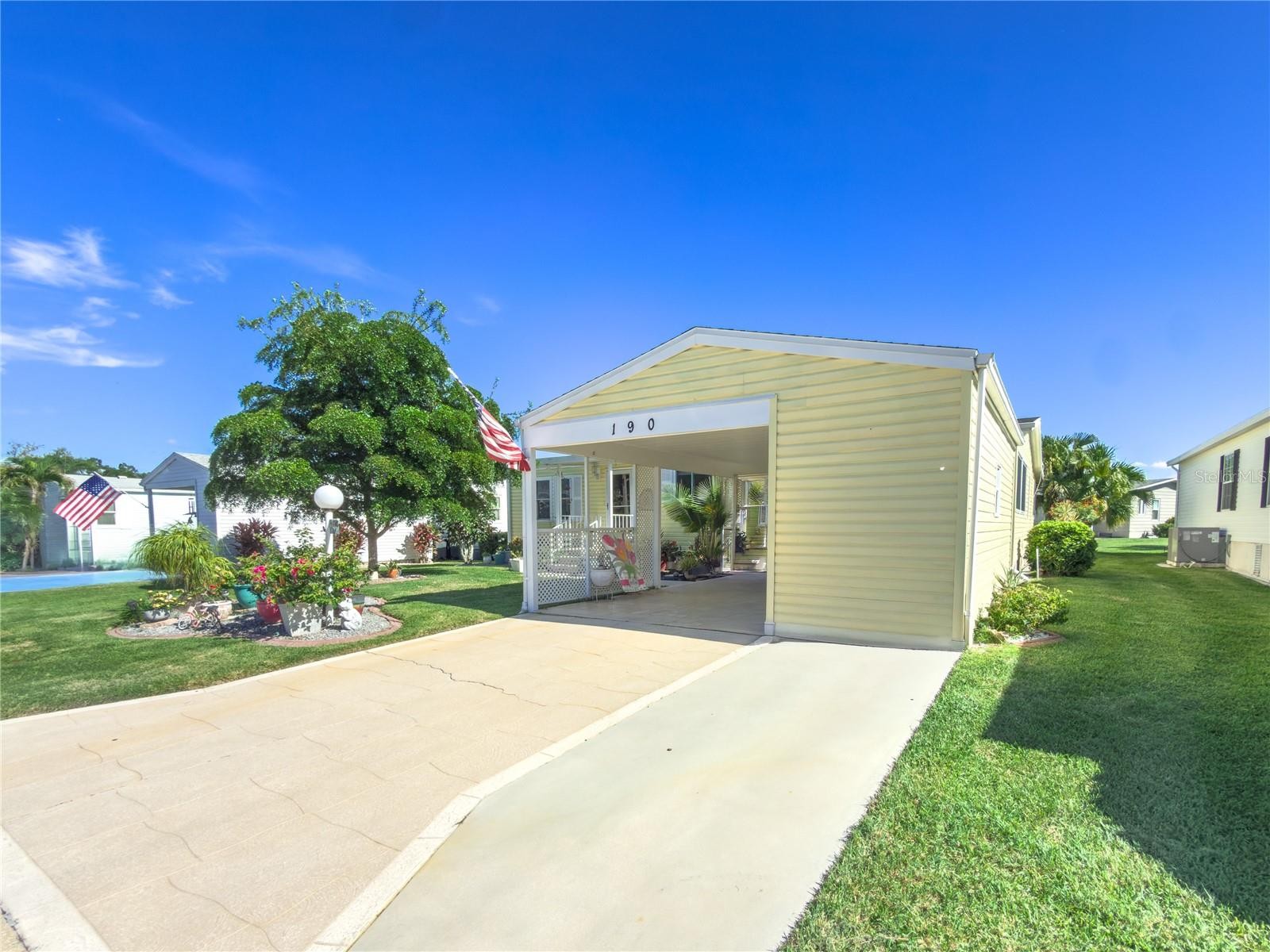 190 NIGHTINGALE CIR