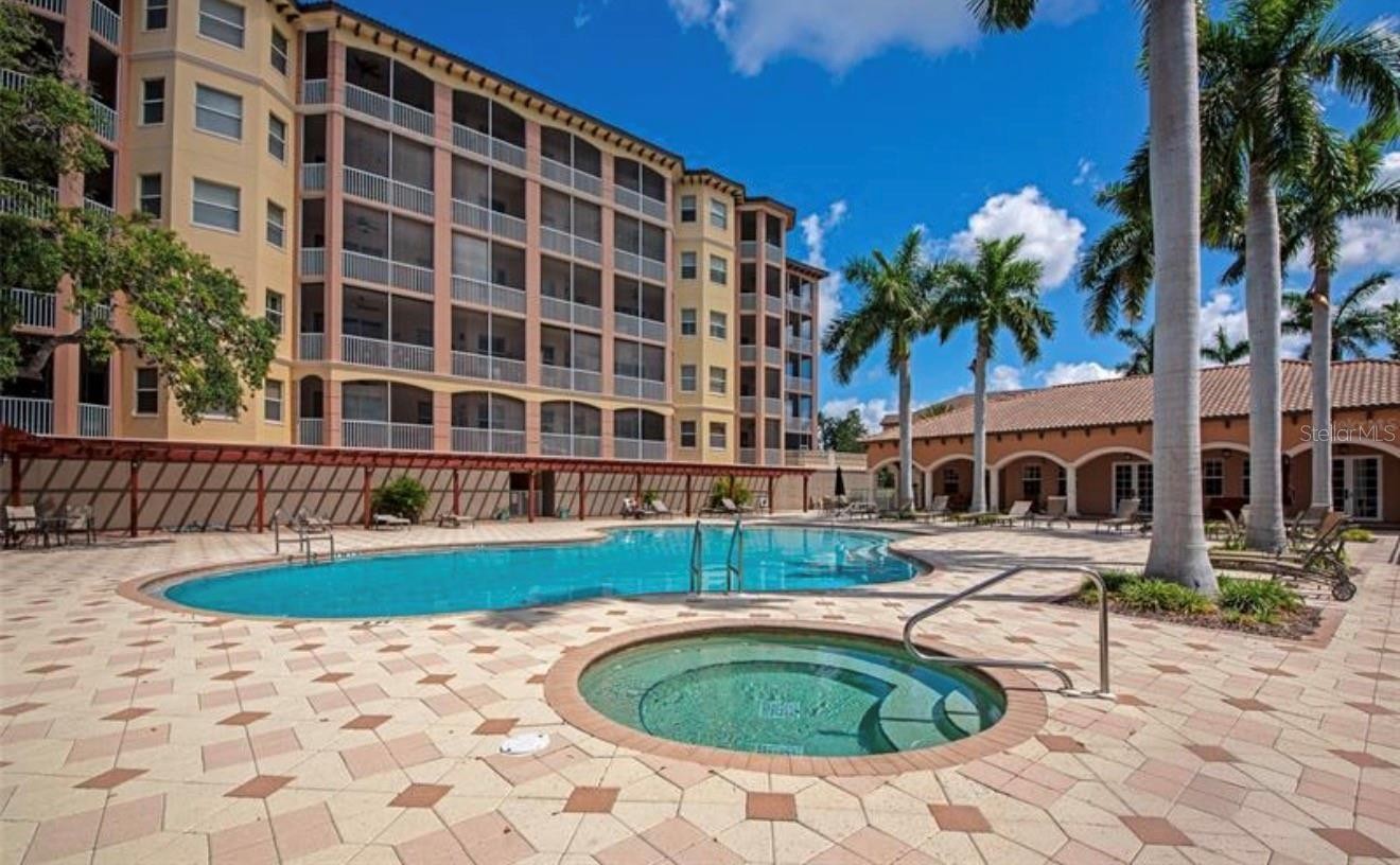 5544 CANNES CIR