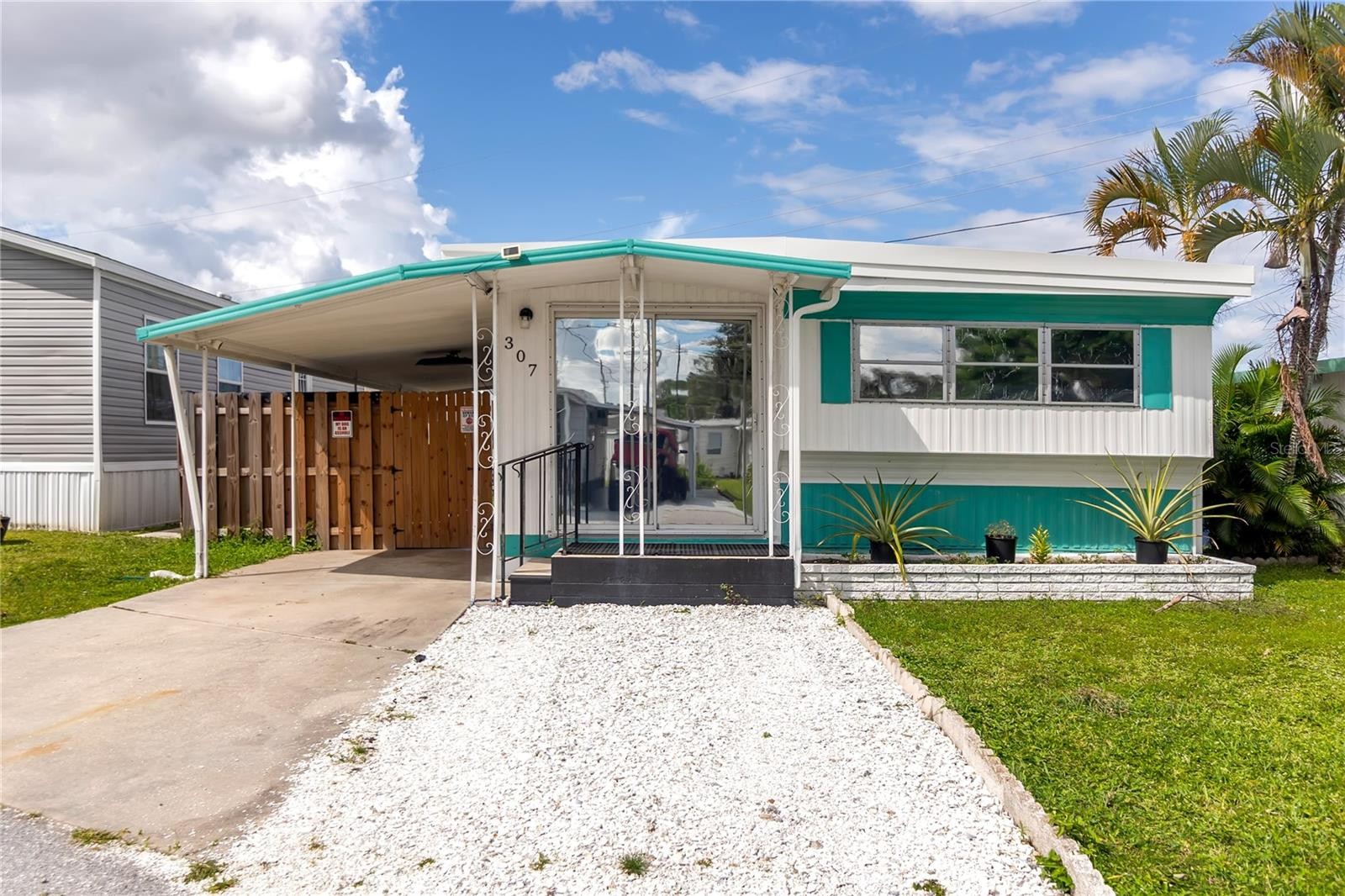 307 52ND AVENUE DR W