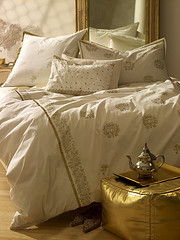 GOLD_PATTERN_BED_031