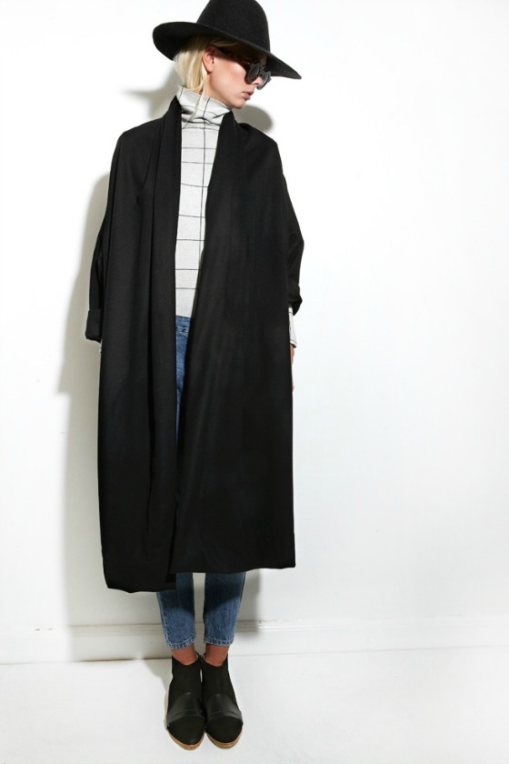 Mr Larkin Nomad Suni Coat Black