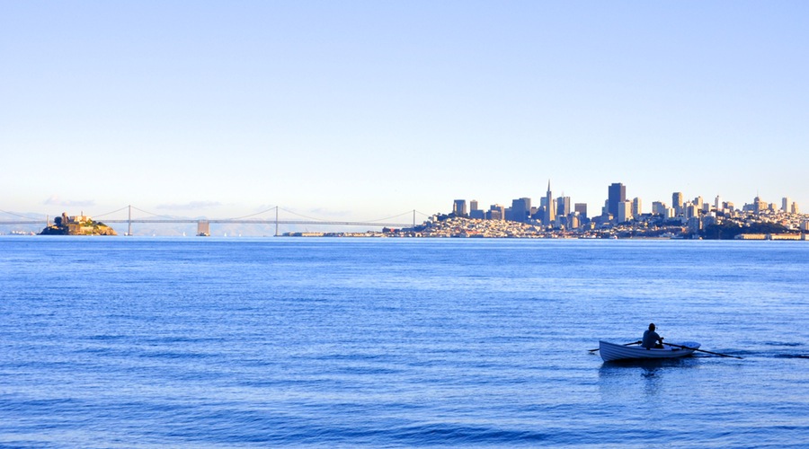 sea-city-skyline-ocean